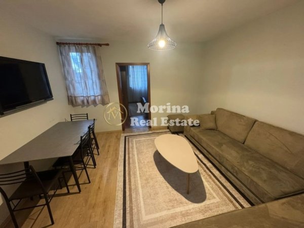 Tirane, jepet me qera apartament 2+1 Kati 3, 100 m² 600 € (Qytet Studenti)