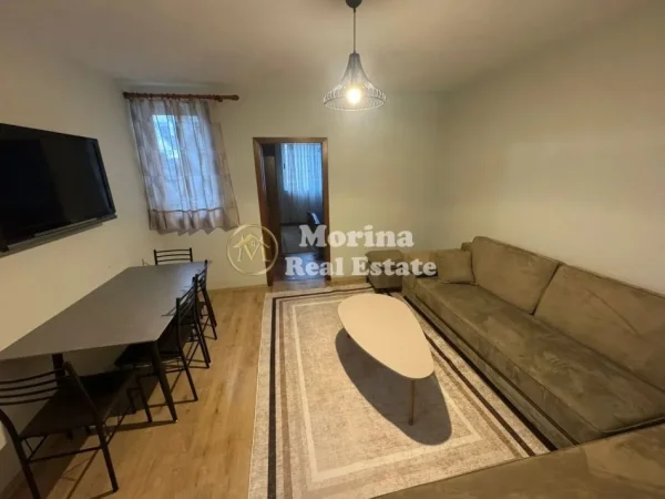 Tirane, jepet me qera apartament 2+1 Kati 3, 100 m² 600 € (Qytet Studenti)
