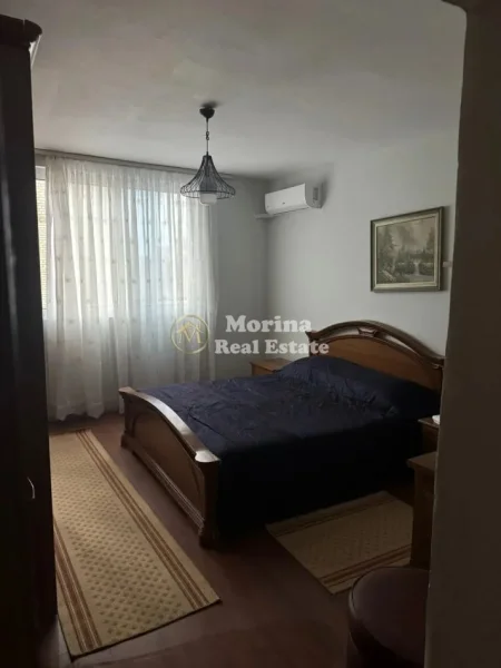 Tirane, jepet me qera apartament 2+1 Kati 3, 100 m² 600 € (Qytet Studenti)