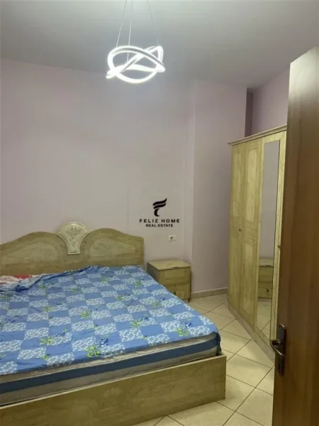 Tirane, jepet me qera apartament 1+1 Kati 4, 75 m² 400 € (ASTIR)