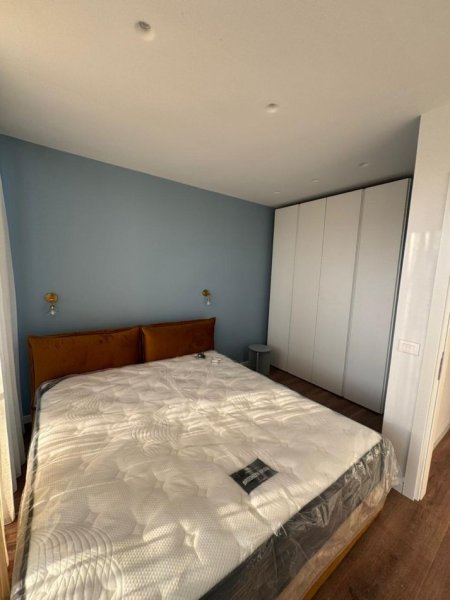 Tirane, shitet Vile 2 Katshe , 360 m² 790.000 € (Gjiri i Lalzit)