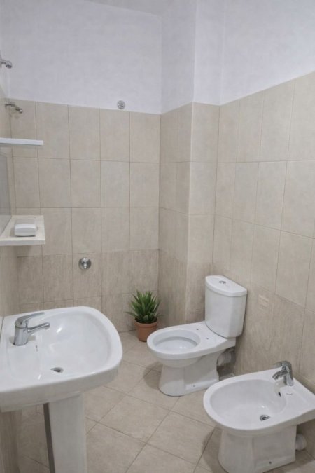 Tirane, shitet apartament 1+1+Ballkon Kati 7, 73 m² 92.700 € (Pallatet Cabej, Yzberisht)
