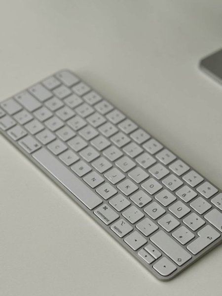 Tirane, shes Apple Apple iMac 24″ 4.5K (M3)