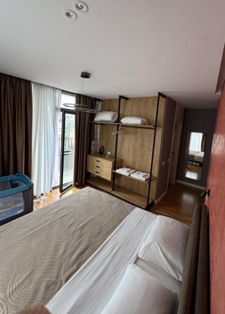 Qera, Apartament 3+1+ 2 POSTE PARKIMI, Lake View Residence