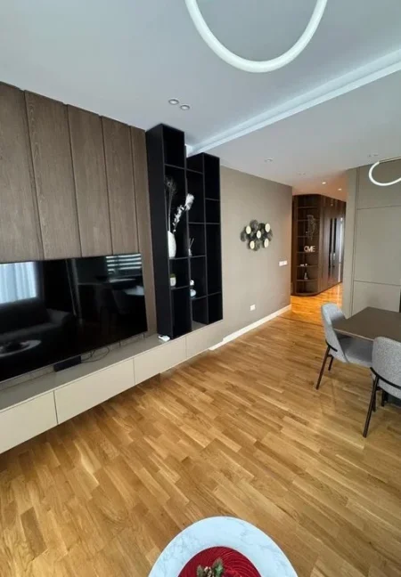 Qera, Apartament 3+1+ 2 POSTE PARKIMI, Lake View Residence