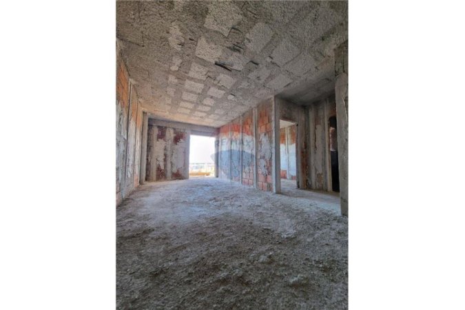 Vlore, shitet apartament 1+1 Kati 9, 71 m² 