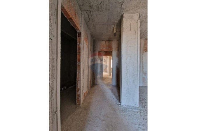 Vlore, shitet apartament 1+1 Kati 9, 71 m² 