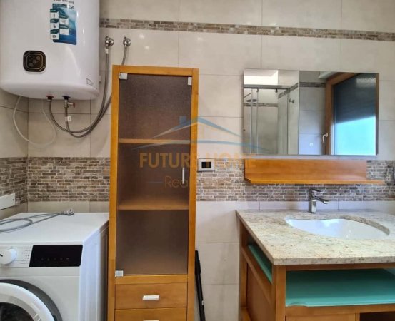 Qera,Apartament 2+1+post parkimi tek Liceu Artistik!