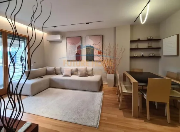 Qera,Apartament 2+1+post parkimi tek Liceu Artistik!