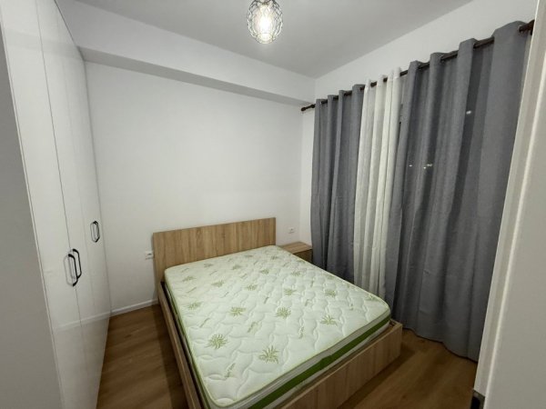Tirane, jepet me qera apartament 1+1+Ballkon Kati 1, 60 m² 500 € (ALI DEMI)