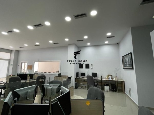 Tirane, jepet me qera zyre Kati 1, 120 m² 1.000 € (ALI DEMI)