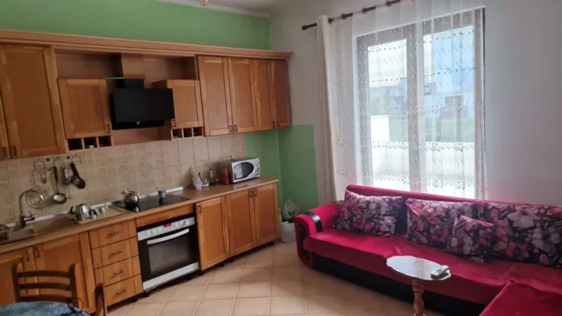 Tirane, jepet me qera apartament 2+1 Kati 2, 110 m² 700 € (RRUGA ELBASANIT)