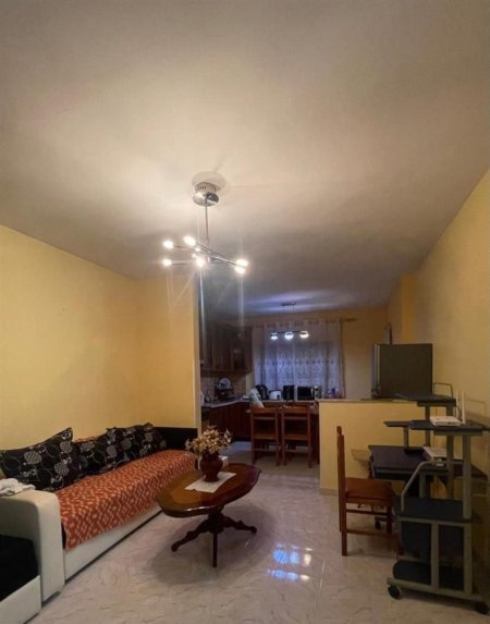 Tirane, shitet apartament 2+1 Kati 4, 91 m² 140.000 € (RRUGA E DIBRES)