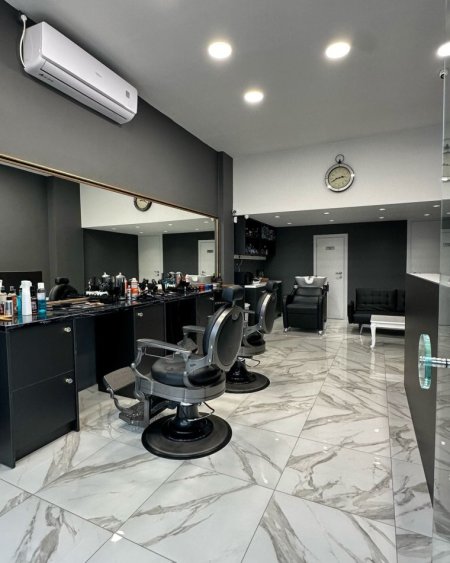 Tirane, shes ambjent biznesi Kati 0, 27 m² (Rruga Feizi Hizmo)