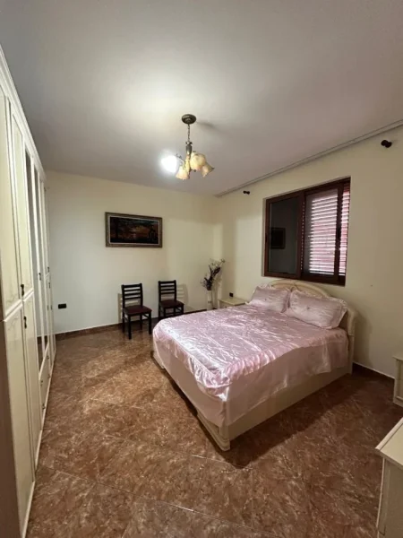 Tirane, shitet shtepi 2 Katshe , 450 m² (Rruga Sabaudin Gabrani)