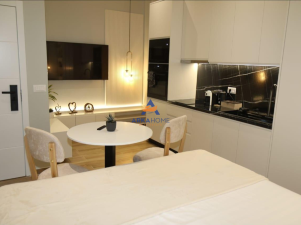 Tirane, shitet ambjent biznesi Kati 0, 74 m² 50.000 € (RRUGA MUHAMED GJOLLESHA)