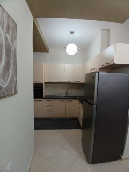 Tirane, jepet me qera apartament 1+1+Aneks+Ballkon Kati 3, 74 m² 380 € (Rruga Muhamed Deliu, Freks.)