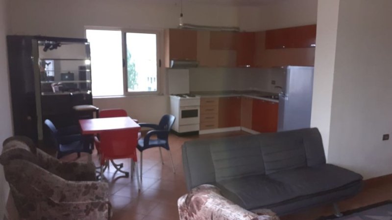 Tirane, jepet me qera apartament 2+1+Aneks+Ballkon Kati 2, 120 m² 360 € (Rruga Dalip Topi)