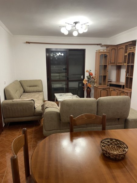 Tirane, jepet me qera apartament 2+1+Ballkon Kati 2, 85 m² 440 € (Rruga Riza Kodheli ,Venue Club)