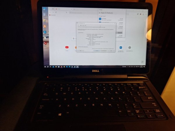 Tirane, shes Laptop 2-ne-1 (tablete + laptop) Dell 7350