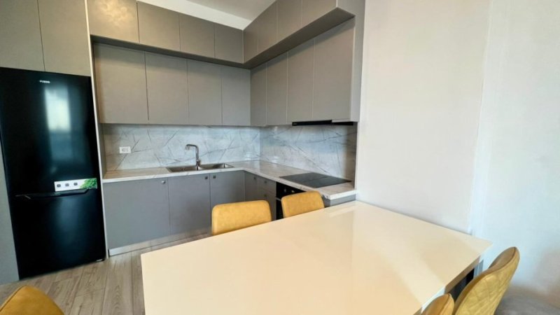 Me Qera: 1+1📍Ne Zemer te Komunes (Perball Kika 2) - 70.000 Lek - S.75m² - 100% e Re & Pallat 2025✨️