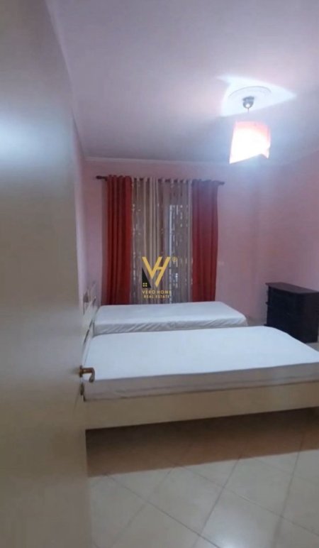 Tirane, jepet me qera apartament 2+1+Ballkon Kati 8, 85 m² 500 € (ASTIR)