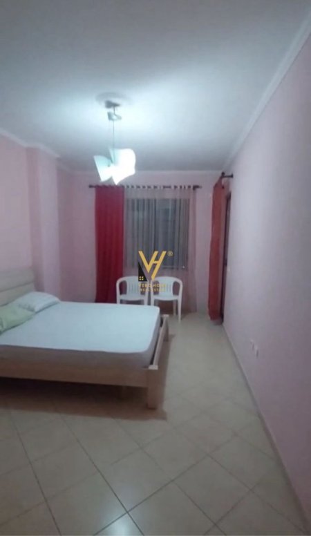 Tirane, jepet me qera apartament 2+1+Ballkon Kati 8, 85 m² 500 € (ASTIR)
