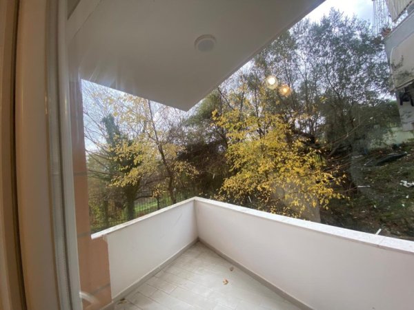 Tirane, jepet me qera apartament 2+1 Kati 4, 115 m² 500 € (Kopshti Botanik)