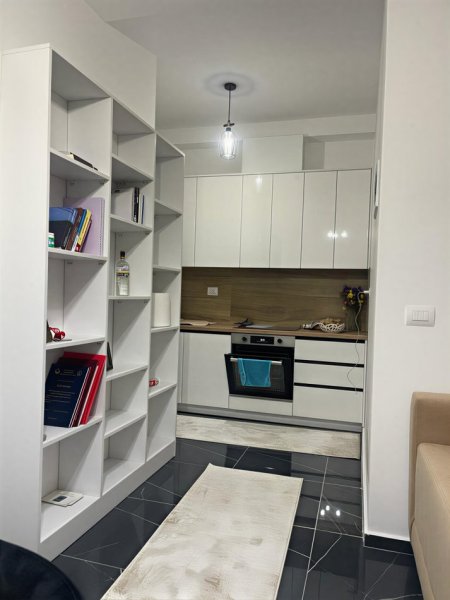 Tirane, jepet me qera apartament 1+1+Ballkon Kati 1, 52 m² 400 € (Kompleksi Mangalem, Ali Demi)