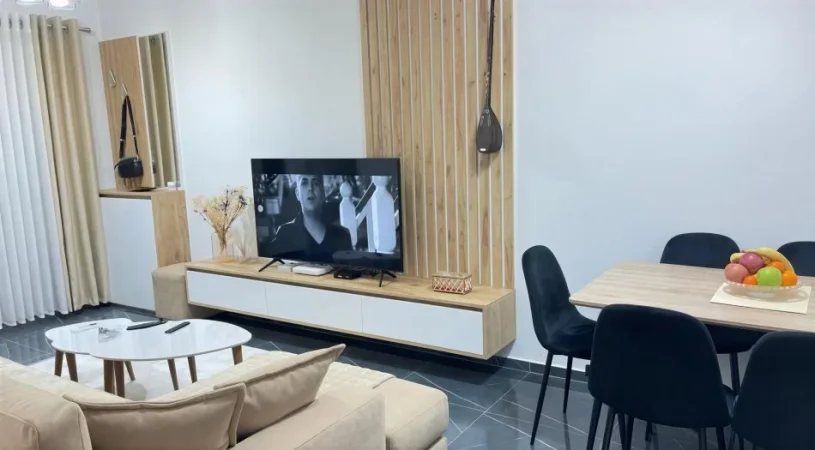 Tirane, jepet me qera apartament 1+1+Ballkon Kati 1, 52 m² 400 € (Kompleksi Mangalem, Ali Demi)