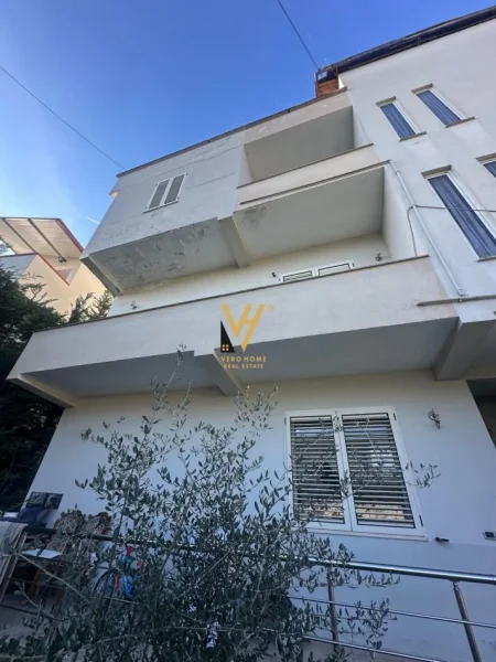 Tirane, jepet me qera ambjent biznesi Kati 0, 743 m² 5.000 € (RRUGA E ELBASANIT)