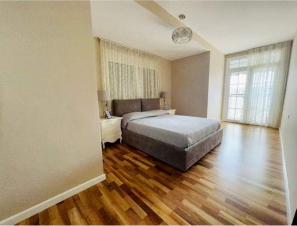 Tirane, jepet me qera apartament 1+1 65 m² 650 Euro (Myslym Shyri)