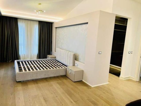 Tirane, shes Vile 330 m² Euro (Liqeni i Thate)