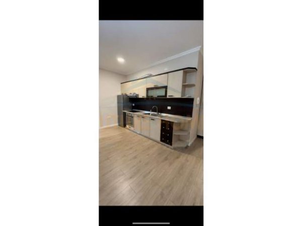 Tirane, jepet me qera apartament 1+1+BLK Kati 2, 65 m² 500 Euro (Rruga Peti Liqeni Thate)