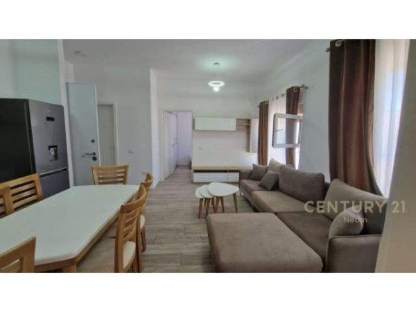 Tirane, jepet me qera apartament 2+1+BLK Kati 4, 70 m² 500 Euro (Kompleksi Mangalem, Ali Demi)