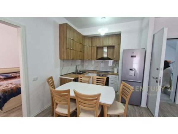Tirane, jepet me qera apartament 2+1+BLK Kati 4, 70 m² 500 Euro (Kompleksi Mangalem, Ali Demi)