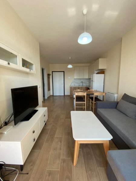 Tirane, jepet me qera apartament 1+1+BLK 62 m² 400 Euro (Fusha e Aviacionit)
