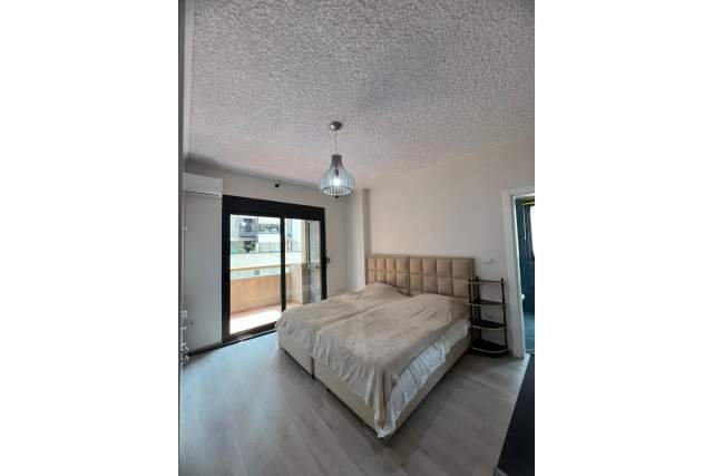 Tirane, jepet me qera apartament Kati 0, 157 m² 800 Euro (Tirana e Re - Rruga e Kosovareve)