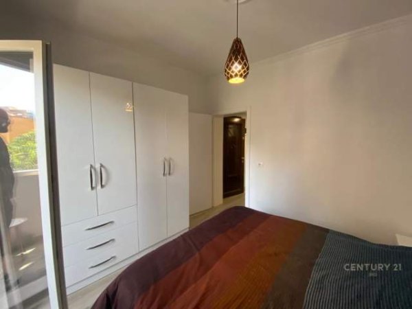 Jepet me qera apartament 1+1, Kati 2, 50 m² 500 Euro (Rruga e Kavajes Tirana, Albania)