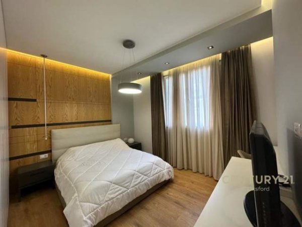 Tirane, jepet me qera apartament Kati 6, 81 m² 500 Euro (Ish Fusha e Aviacionit, Tirana, Albania)