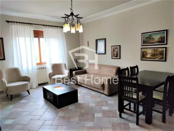 Tirane, jepet me qera apartament 1+1+BLK Kati 10, 70 m² 55.000 Leke (Rruga e Elbasanit)