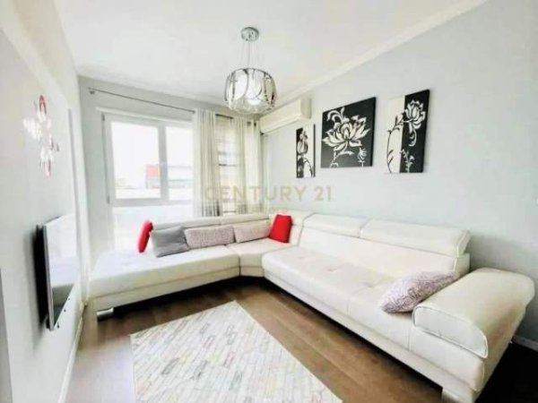 Tirane, jepet me qera apartament 2+1+BLK Kati 3, 100 m² 600 Euro (Kopshti Zoologjik)