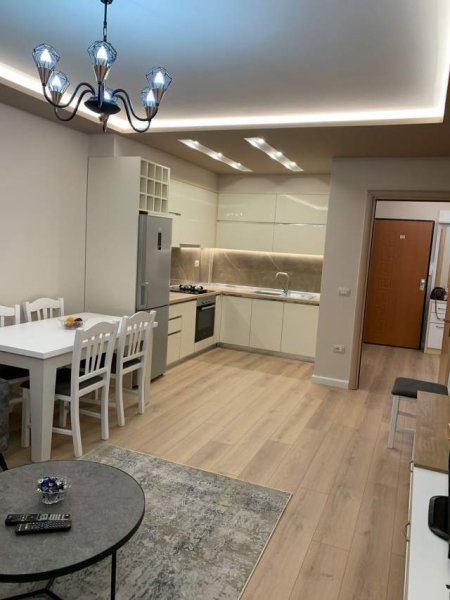 Tirane, jepet me qera apartament 1+1 Kati 3, 55 m² 500 Euro (Liqeni i Thate)