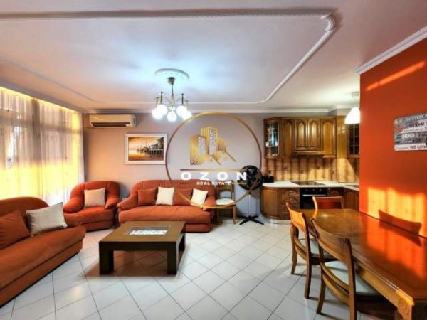 Tirane, jepet me qera apartament 2+1+A+BLK Kati 9, 87 m² 500 Euro (KOMUNA E PARISIT)