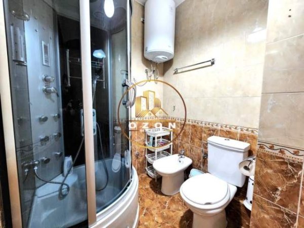 Tirane, jepet me qera apartament 2+1+A+BLK Kati 9, 87 m² 500 Euro (KOMUNA E PARISIT)