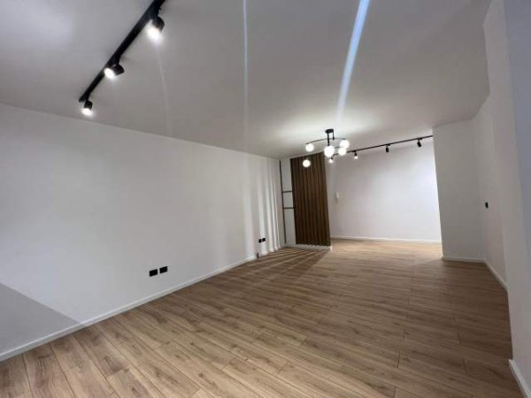 Tirane, shitet apartament 2+1+A+BLK Kati 4, 103 m² 149.000 Euro (Rr.Ndre Mjeda, Ish Parku)