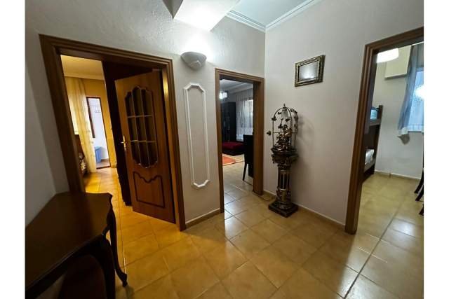 Tirane, jepet me qera apartament Kati 0, 55 m² 300 Euro (Idriz Dollaku,   Ali Demi,  Tiranë,  Shqipëri)