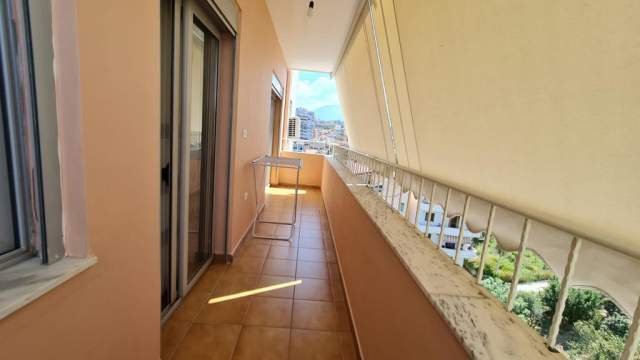 Tirane, jepet me qera zyre Kati 10, 124 m² 150 Euro (Faik Konica)