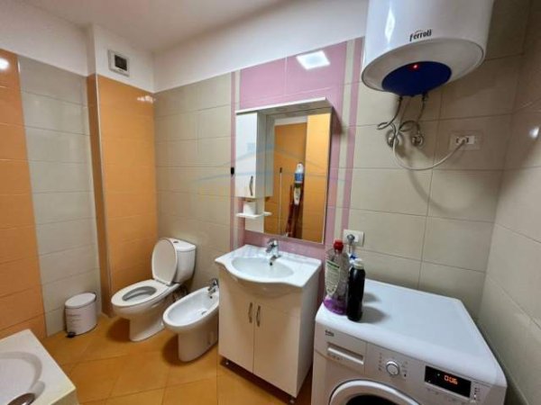 Tirane, jepet me qera apartament 1+1+BLK Kati 3, 75 m² 500 Euro (Rruga Hamdi Sina)