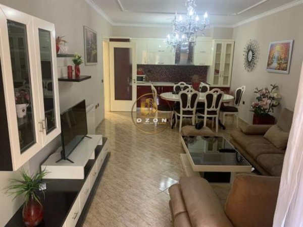 Tirane, jepet me qera apartament 2+1+A+BLK Kati 3, 103 m² 500 Euro (KOMUNA E PARISIT)